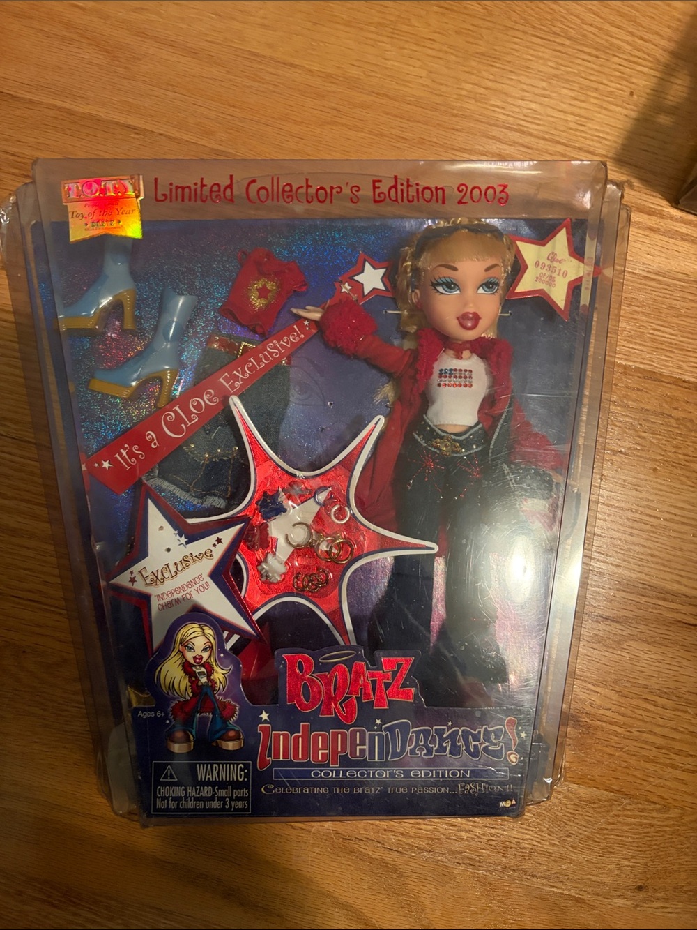 Rare Bratz Cloe Limited Collector's Edition 2003 Doll - Red Outfit